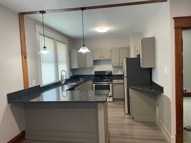 2617 Robertson Ave #2 — Photo 2
