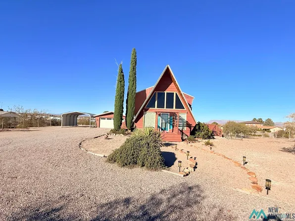 103 Cuchicco Ct, Elephant Butte, NM 87935
