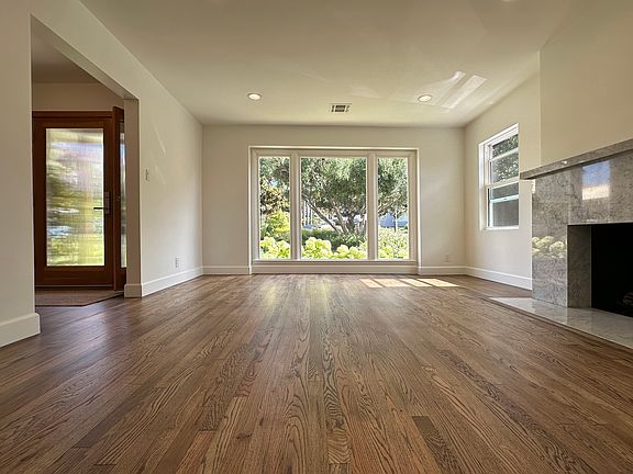 4th image of 8025 Belton Dr