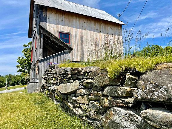 5th image of 1258 Pinkham Road