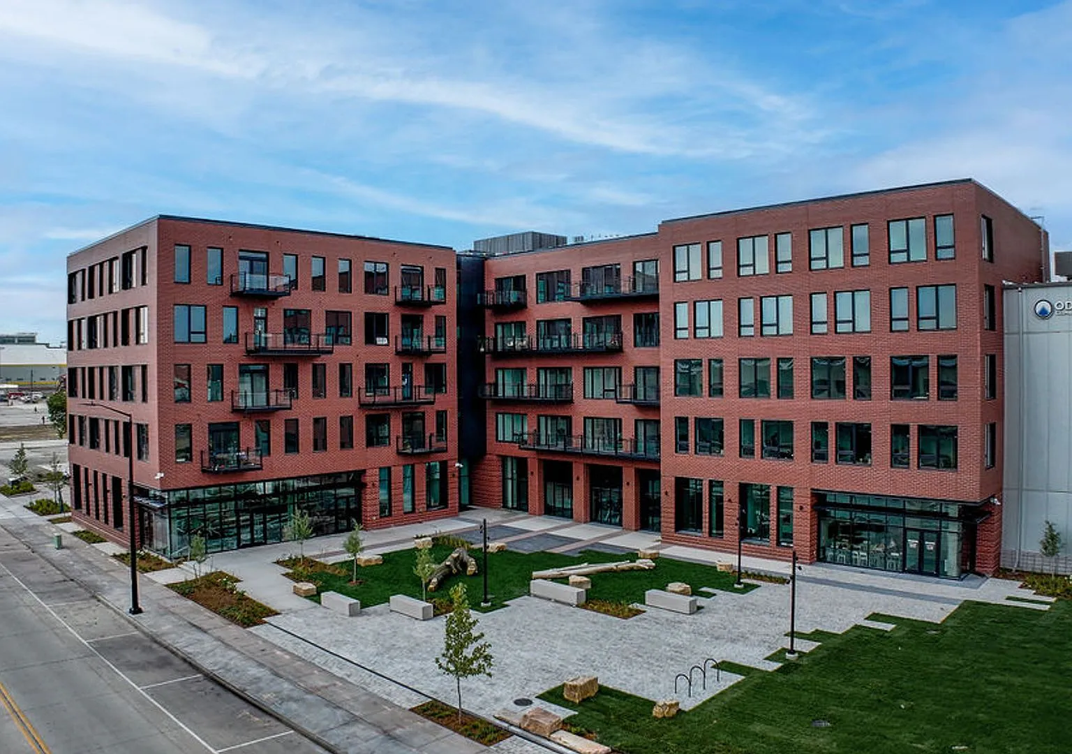 The Common Place Apartments — Photo 1
