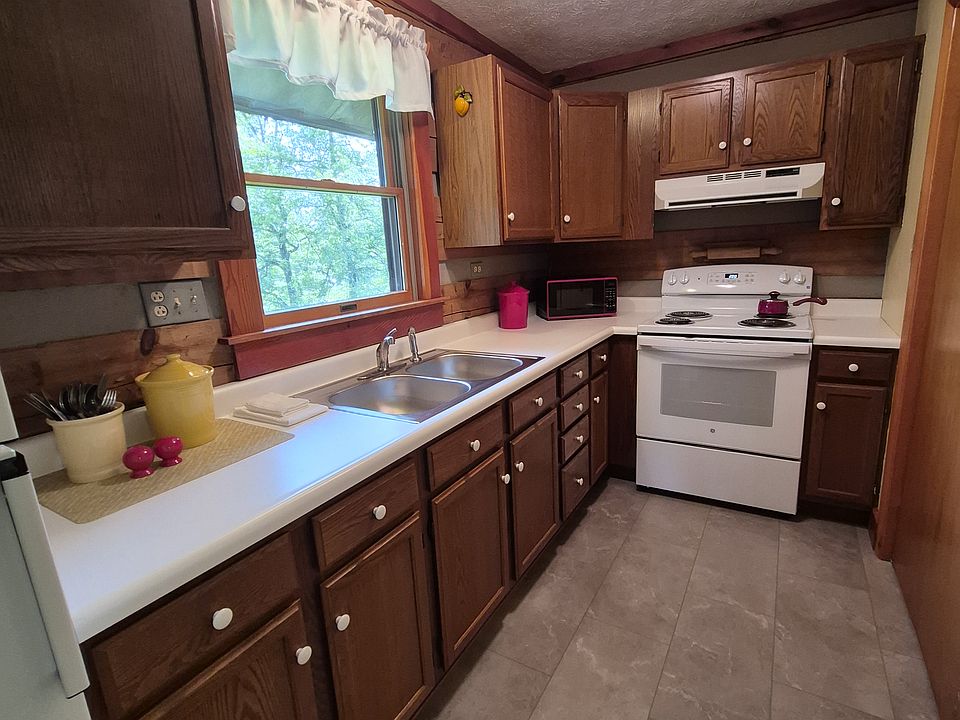 1st image of 331 Drain Rd