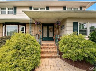 48 Zaleski Dr, Sayreville, NJ 08872