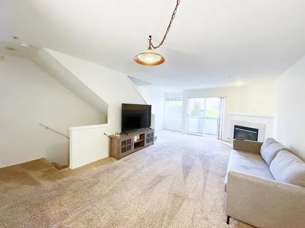 19523 Aurora Ave N Unit B13, Shoreline, WA 98133