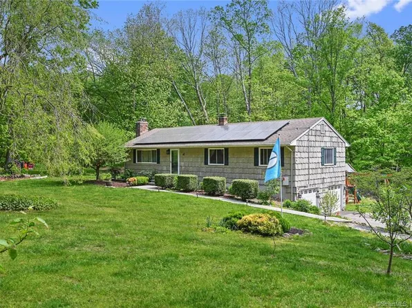 67 Mile Hill Road South, Newtown, CT 06470