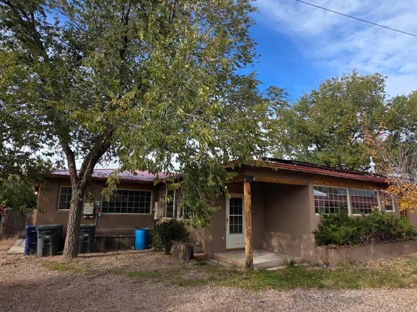 959 Acequia De Las Joyas, Santa Fe, NM 87505