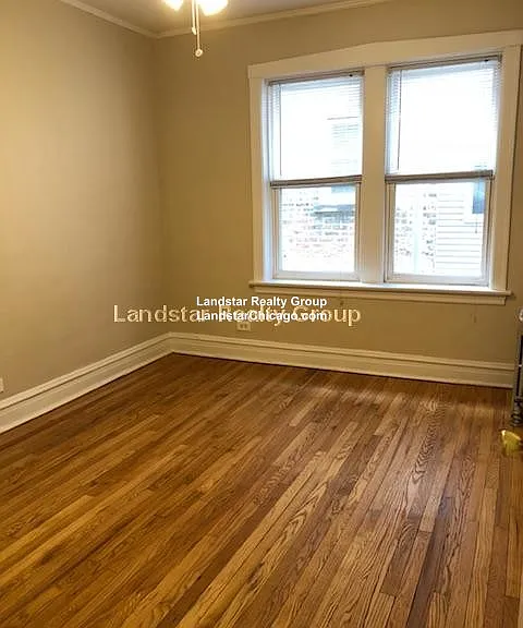 2954 W Belle Plaine Ave #1 — Photo 6