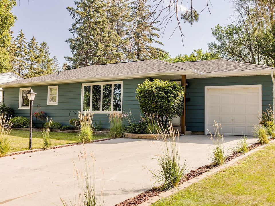 1221 Roosevelt Ave, Detroit Lakes, MN 56501 Zillow