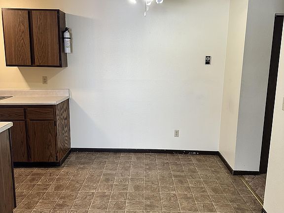 2nd image of 905 Center St S APT 3
