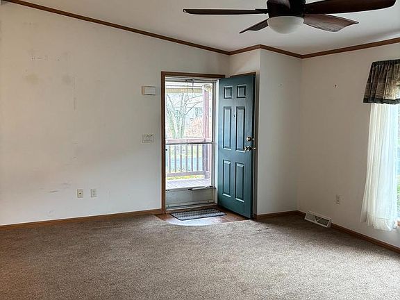 2nd image of 104 Boyer Rd