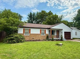 515 W 4th St, Haysville, KS 67060