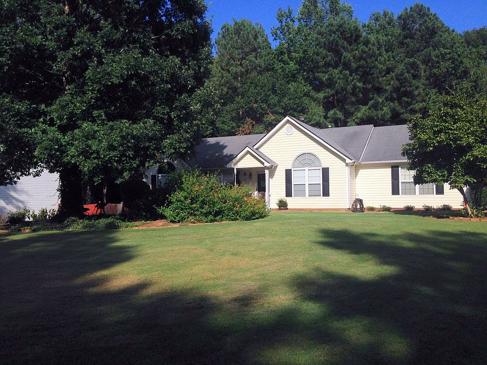 70 Hollow Oaks Court