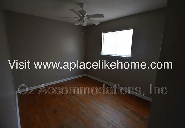 1606 N 63rd Pl — Photo 6