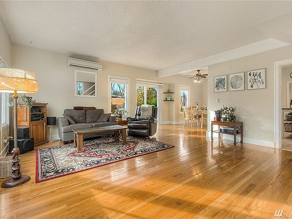 2nd image of 5002 N Bristol St