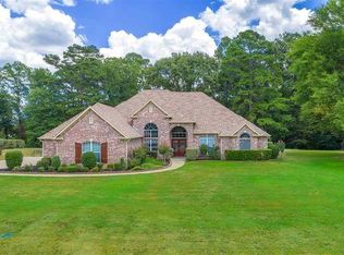 220 Whistler Ln, Hallsville, TX 75650