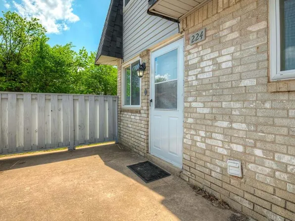240 Justin Dr, Norman, OK 73071