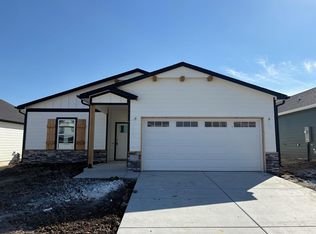 9217 E Creed St, Wichita, KS 67210