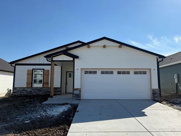 9217 E Creed St, Wichita, KS 67210