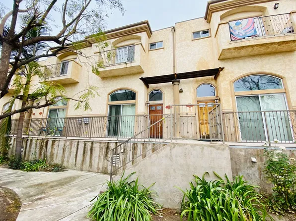 8844 Darby Ave, Northridge, CA 91325