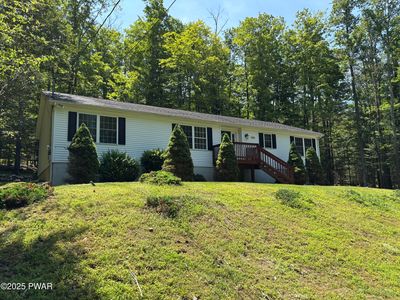 142 Fawnwood Cir, Greentown, PA, 18426