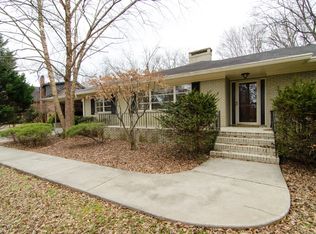 810 W Willow Park Dr, Dalton, GA 30720