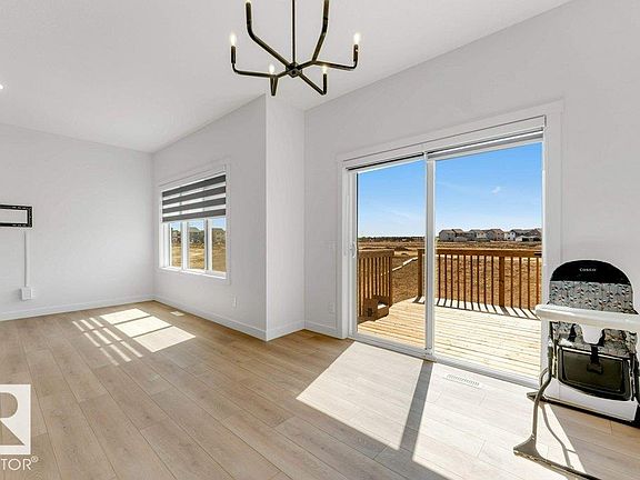 5th image of 1116 Cristall Cres