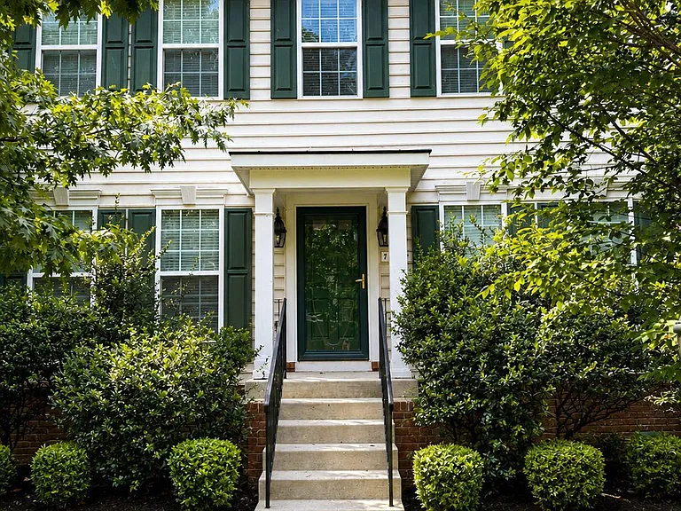 12489 Pfitzner Ct — Photo 1