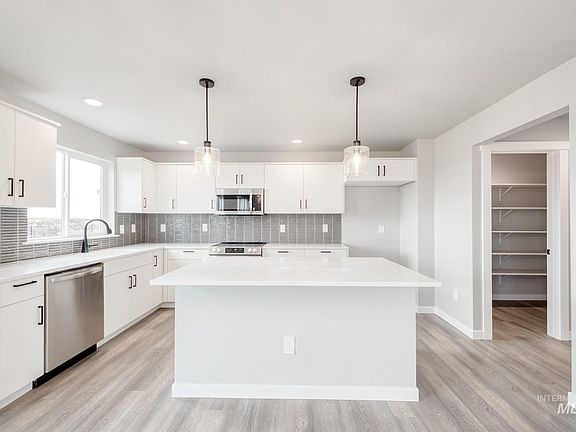 3rd image of 6933 W Redwood Creek Dr