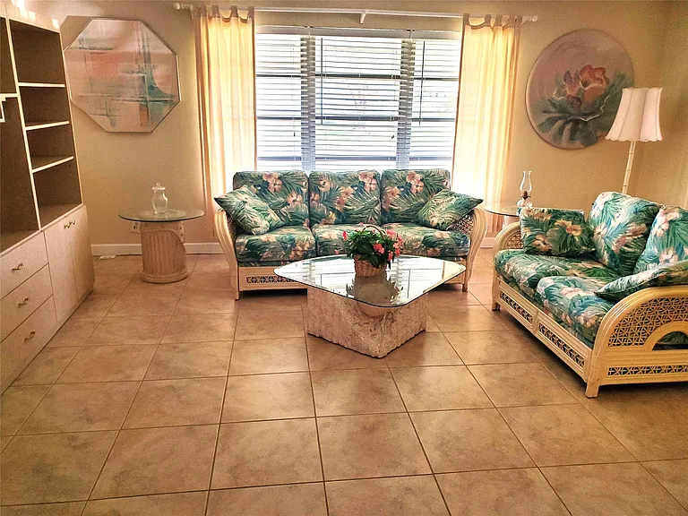 1152 Circle Dr #D — Photo 5