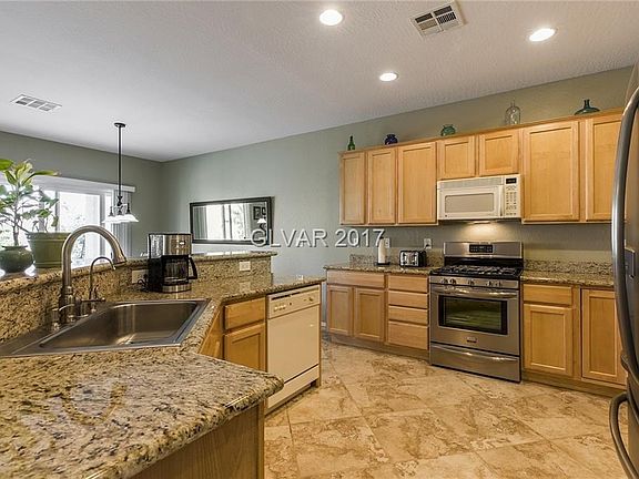 Kitchen maple cabinets