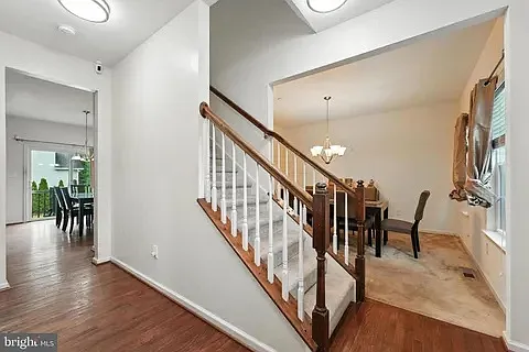 5 bed, 2264 sqft, $3,500 — Photo 3