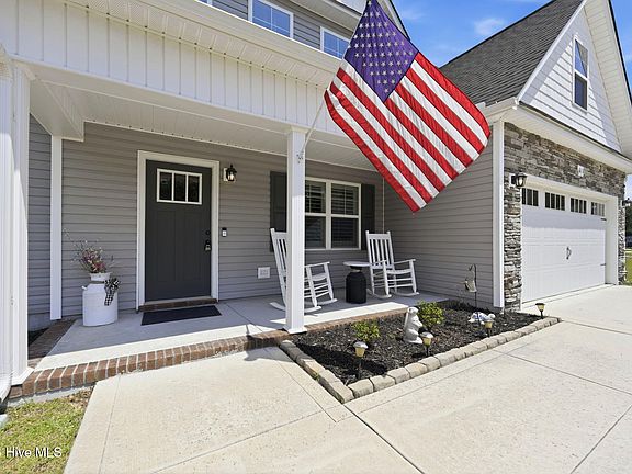4th image of 611 Osprey Landing Drive