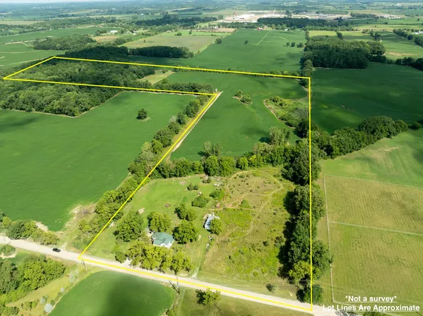 8070 Arkona Rd, Clinton, MI 49236