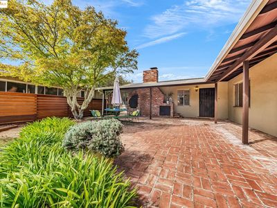 7116 Hemlock St, Oakland, CA, 94611