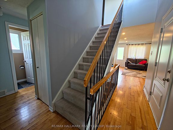 5th image of 16 Tedwyn Dr