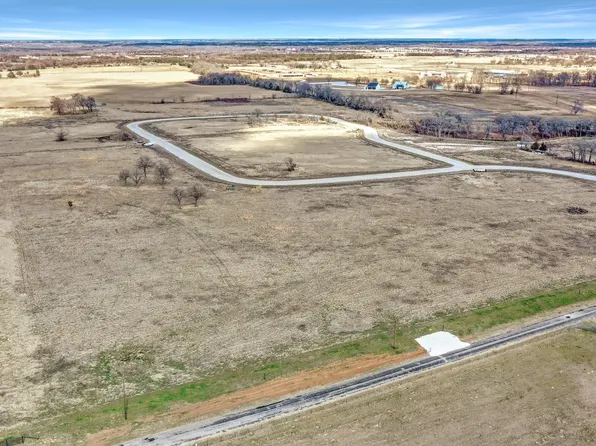 2268 Sundance Rd, Whitesboro, TX 76273
