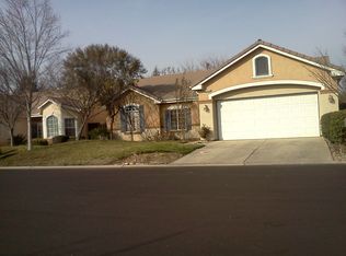 10520 E Greenbury Way, Clovis, CA 93619