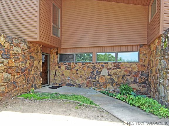5th image of 819 W Seminole Ave
