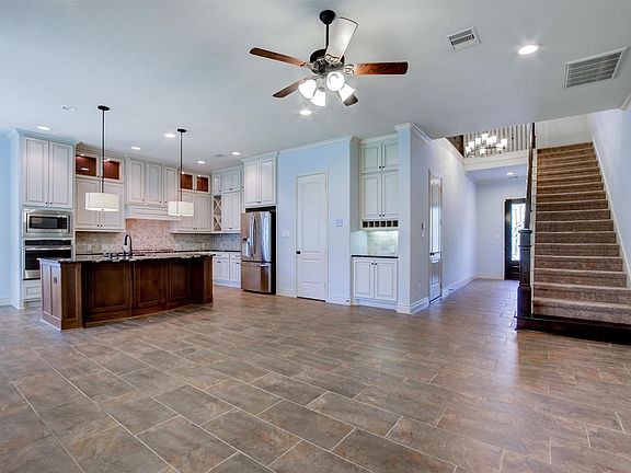 5th image of 30 Daffodil Meadow Pl