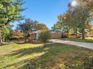 1522 Givens Rd, Manhattan, KS 66503