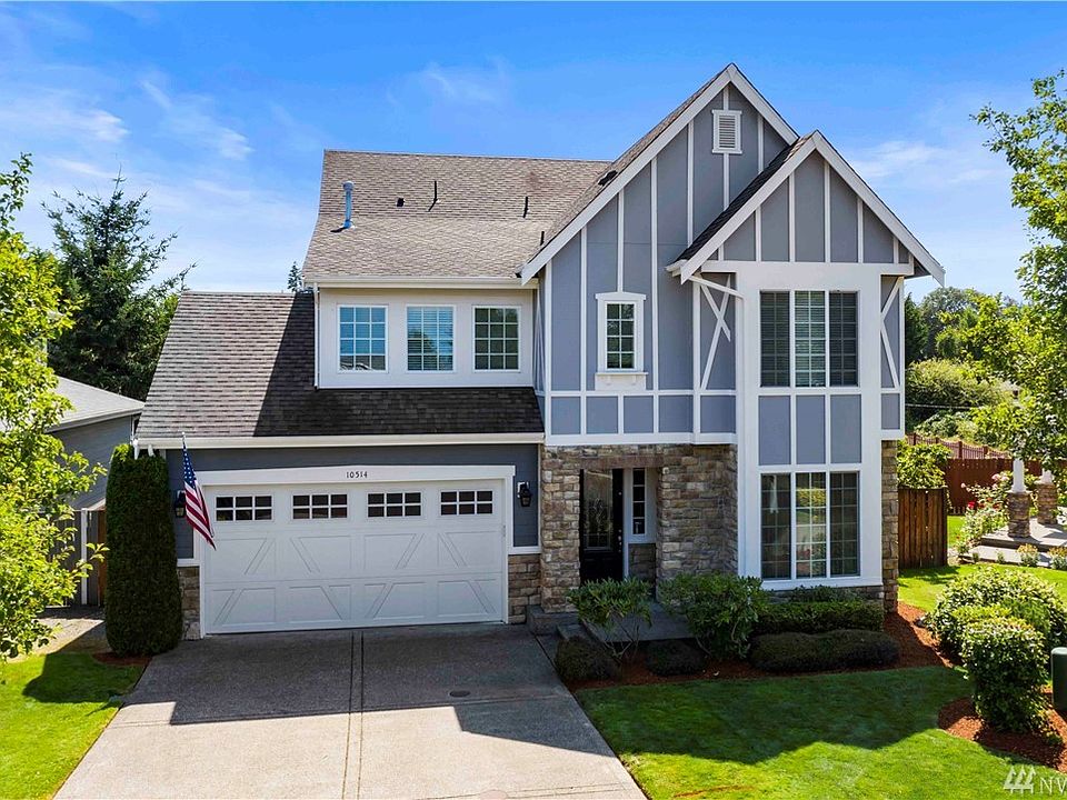 Home sits in a cul-de-sac in the pristine West Point neigbhorhood. 