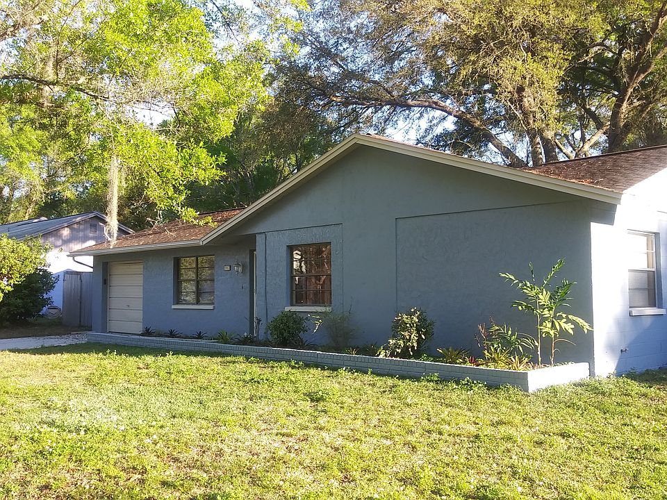 1st image of 1917 Cedarbrooke Dr