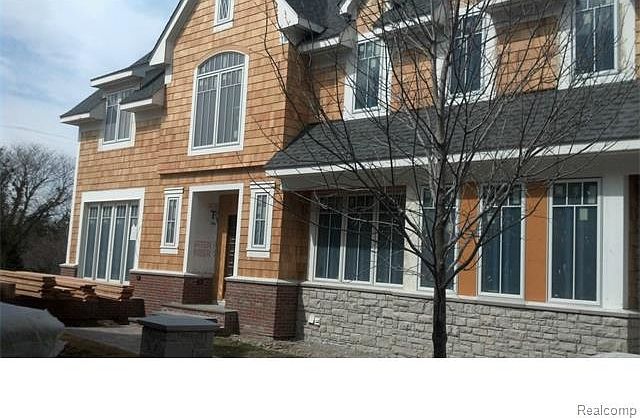 1st image of 350 Woodland Villa Ct #1