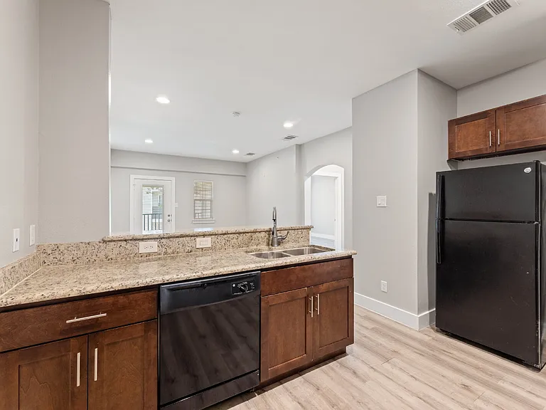 13601 Pinnacle Cir W #2103 — Photo 15