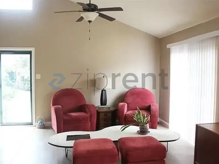 334 W Harwood Rd #A — Photo 11