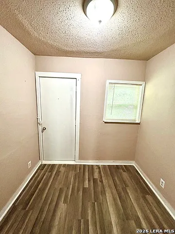 2 bed, 1.0 bath, 630 sqft, $799 — Photo 4