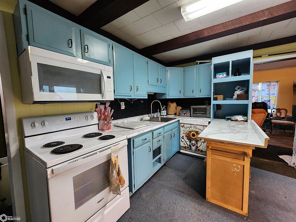 1st image of 23823 Dewey Rd