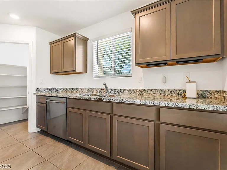 3545 Golden Chariot Ave — Photo 9