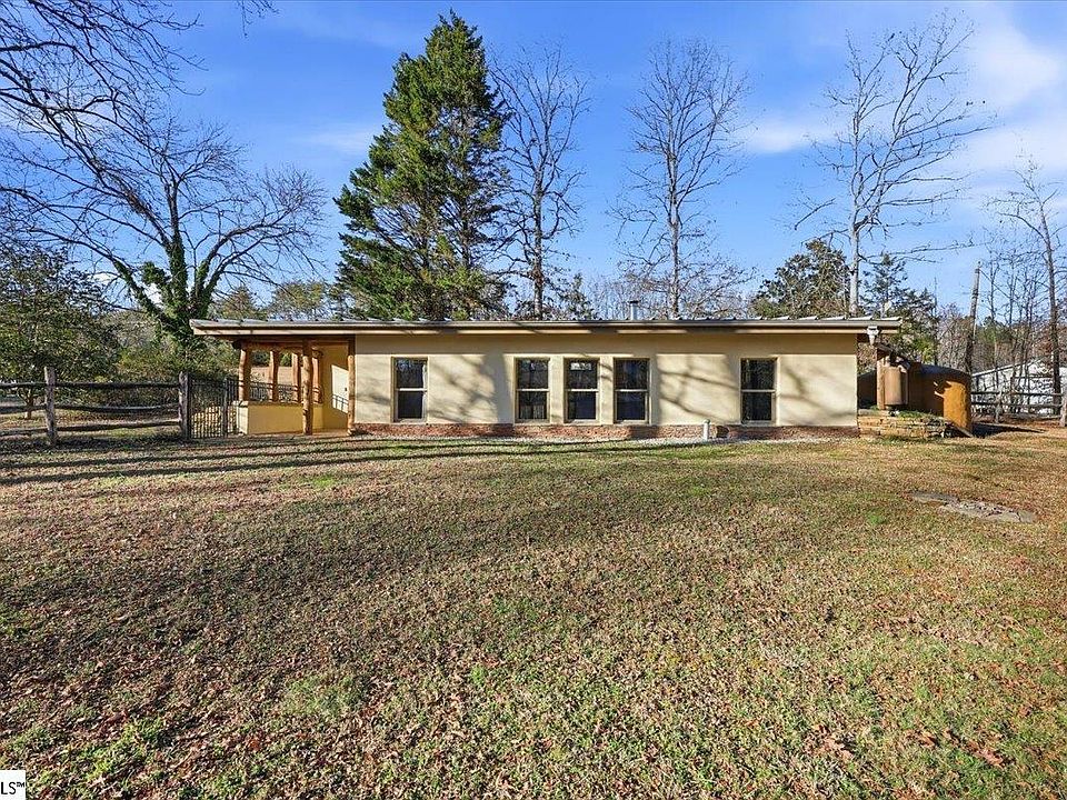 1st image of 20 Hudson Rd