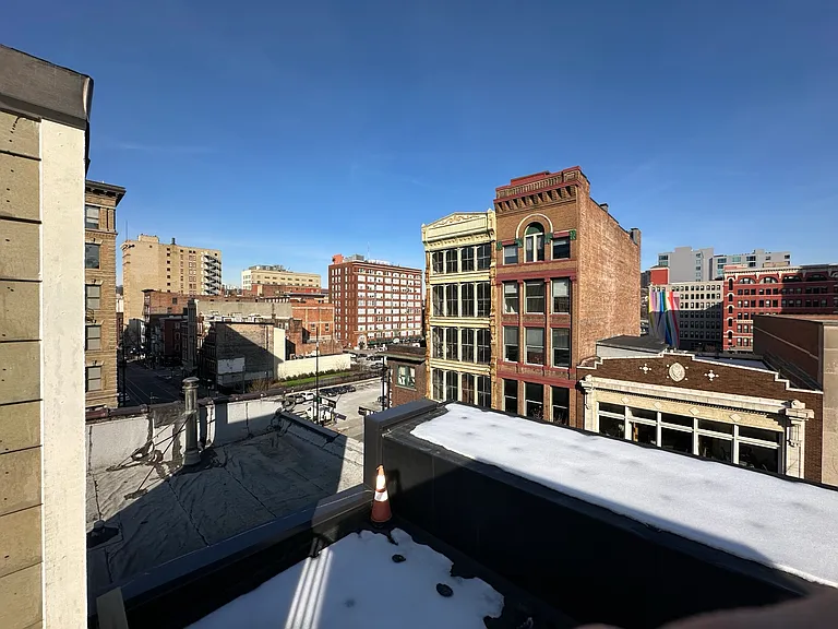 635 Main St #1 — Photo 21